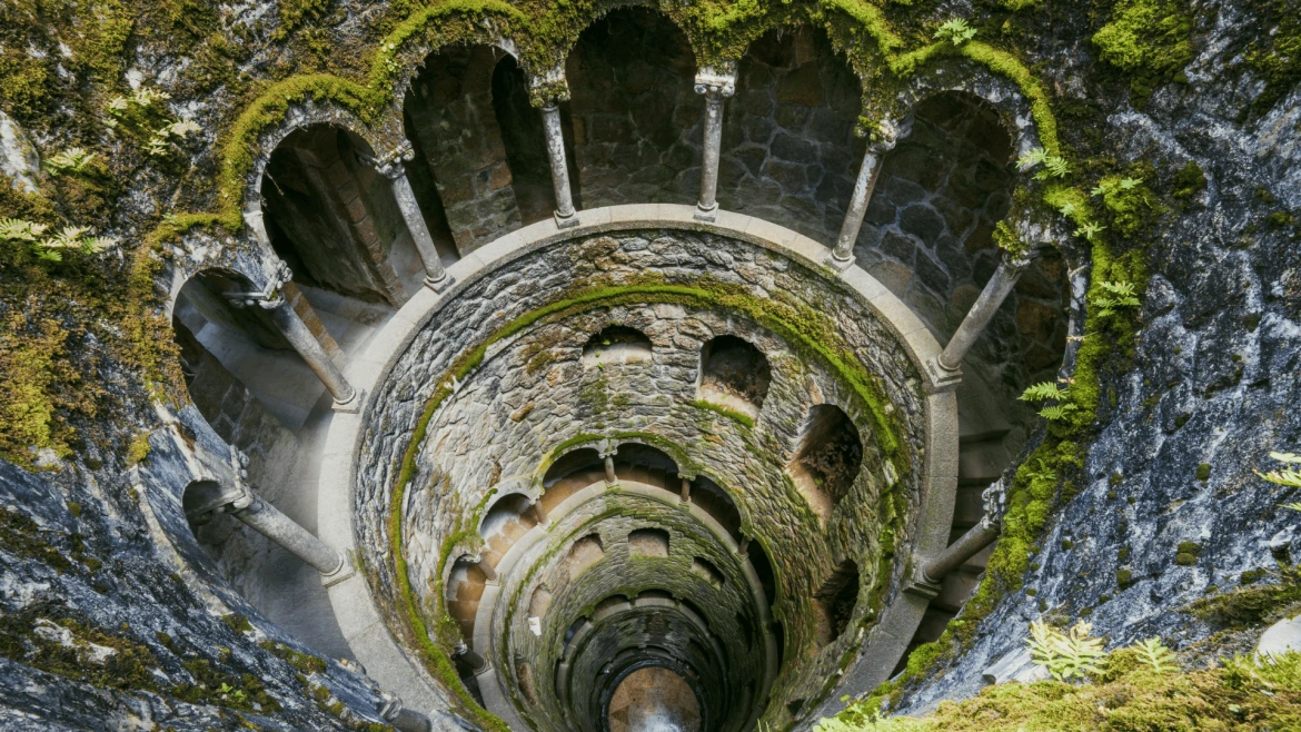 quinta-regaleira-sintra-portugal