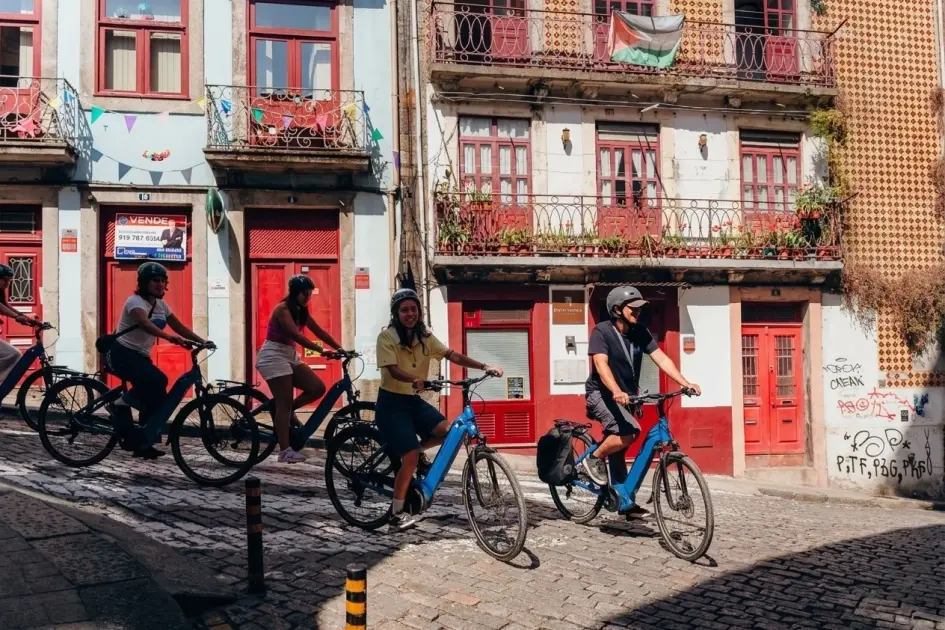Old Town Porto E-Bike tour  8