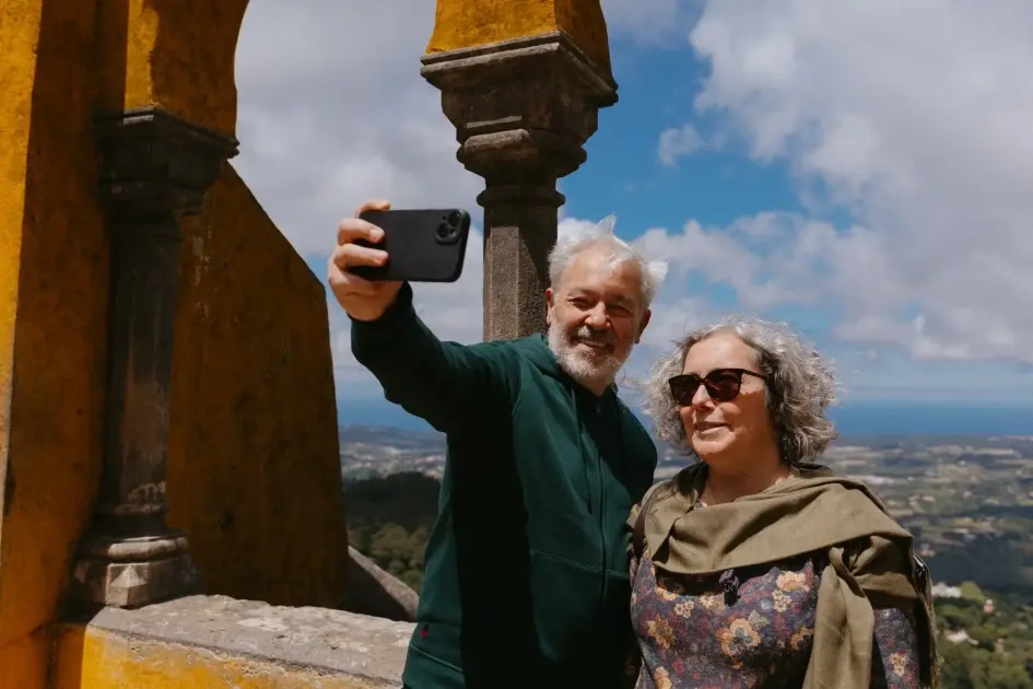 Tour de Meio-Dia a Sintra desde Lisboa com Jardins do Palácio da Pena 5