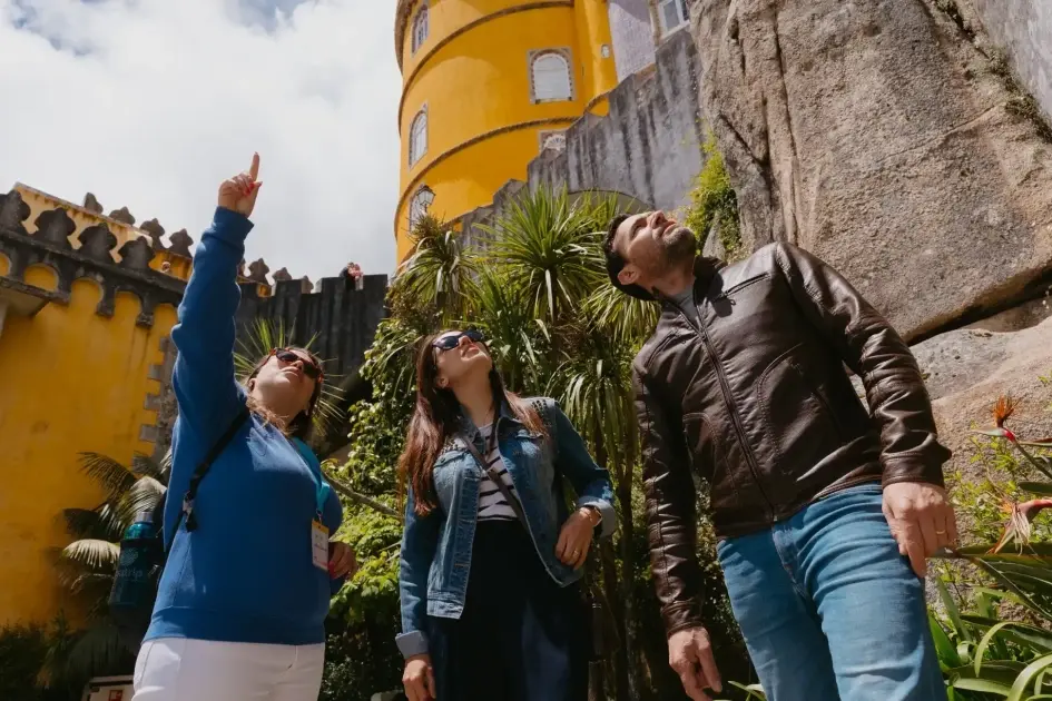 Tour de Meio-Dia a Sintra desde Lisboa com Jardins do Palácio da Pena 7