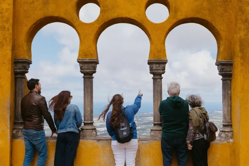 Tour de Meio-Dia a Sintra desde Lisboa com Jardins do Palácio da Pena 8