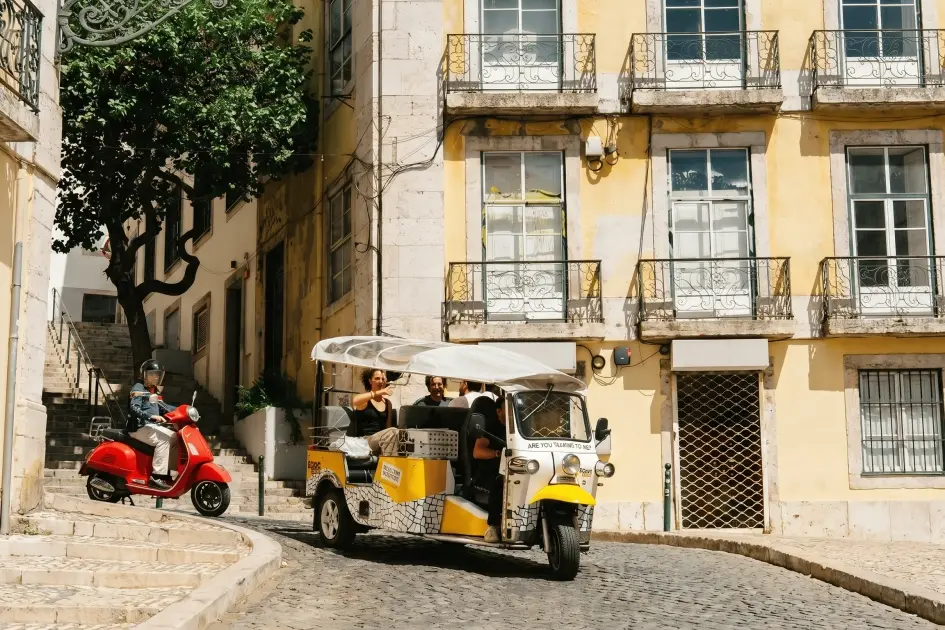 5-Hour Lisbon Tour with Food Tastings 11